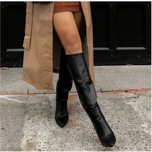 Elegant Black Knee-High Boots - Picture 1 of 6